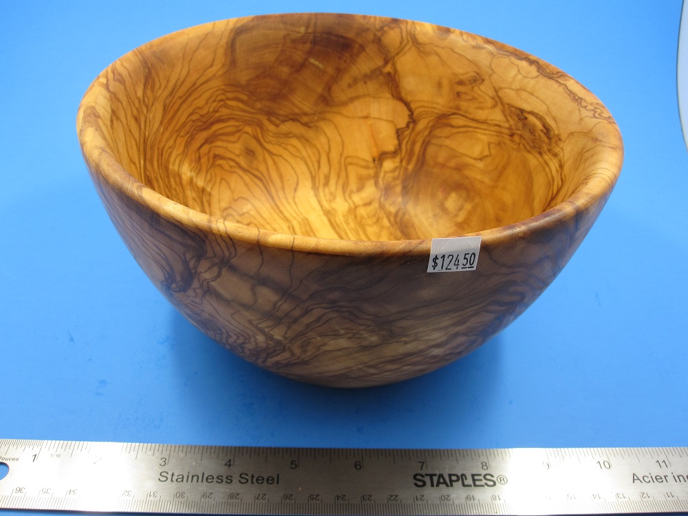 Olive wood – fish tea pot stand – Woodslee Summercraft